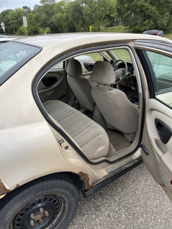 2003 Chevrolet Malibu Image 10
