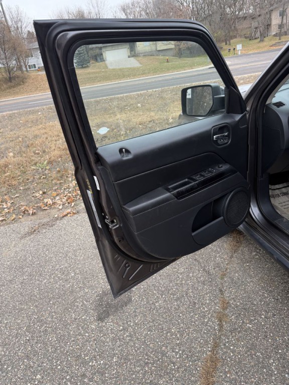 2016 Jeep Patriot Image 8