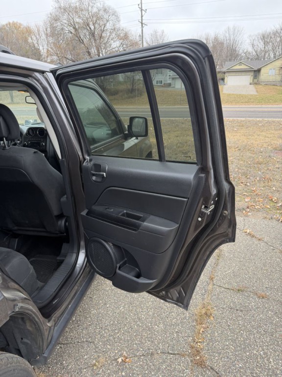 2016 Jeep Patriot Image 14