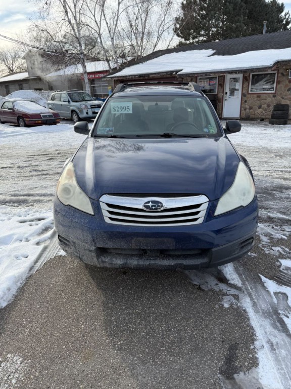 2010 Subaru Outback Image 4