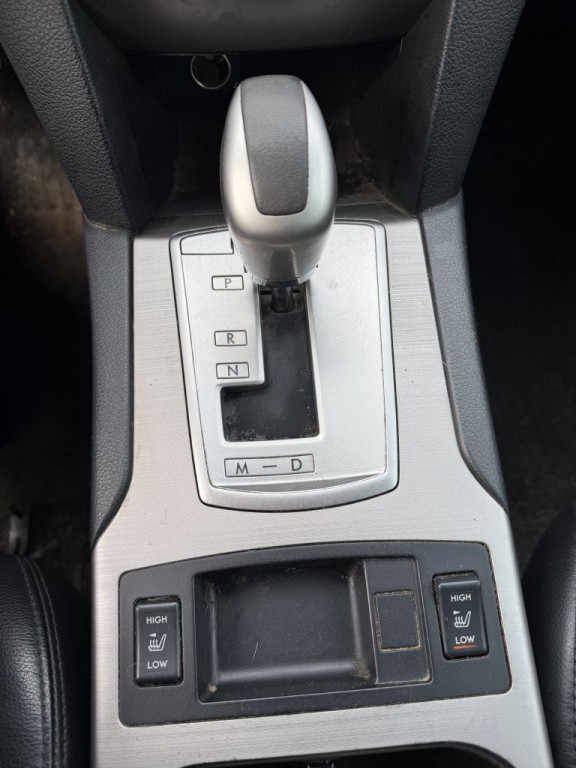 2011 Subaru Outback Image 5