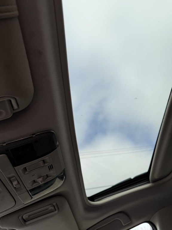 2011 Subaru Outback Image 6