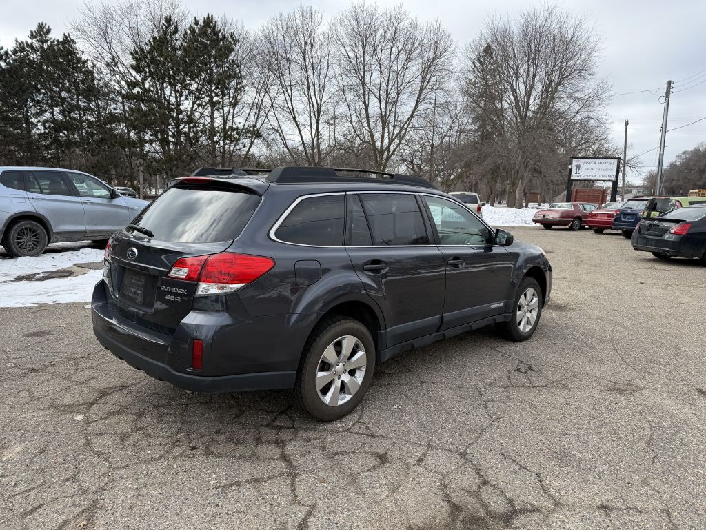 2011 Subaru Outback Image 12