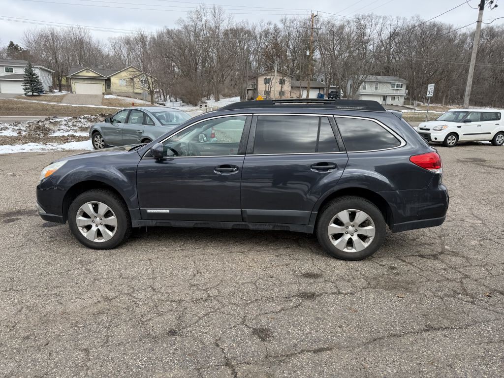 2011 Subaru Outback Image 16