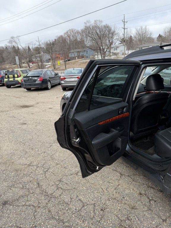 2011 Subaru Outback Image 18