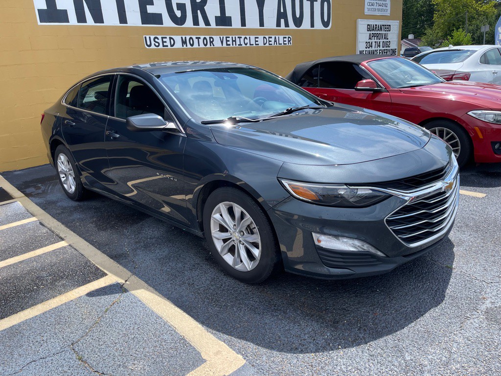 2021 Chevrolet Malibu Image 2