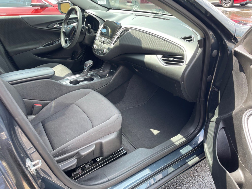 2021 Chevrolet Malibu Image 7