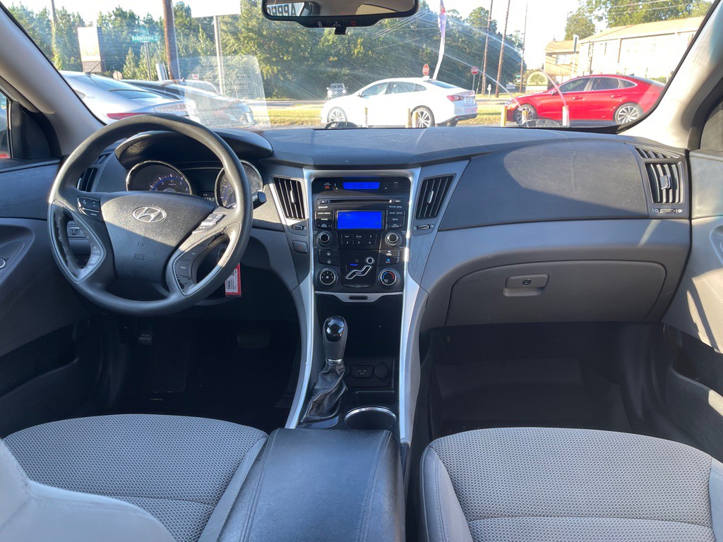 2013 Hyundai Sonata Image 10