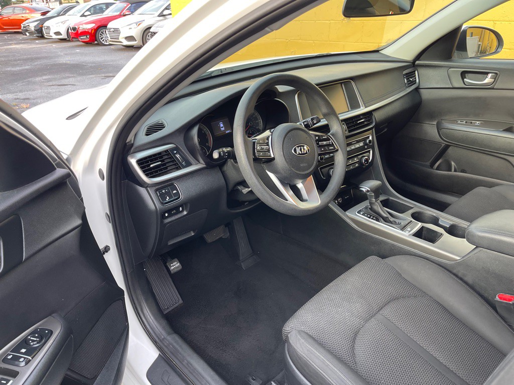 2020 Kia Optima Image 6