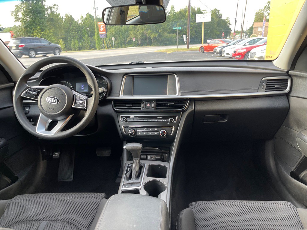 2020 Kia Optima Image 8