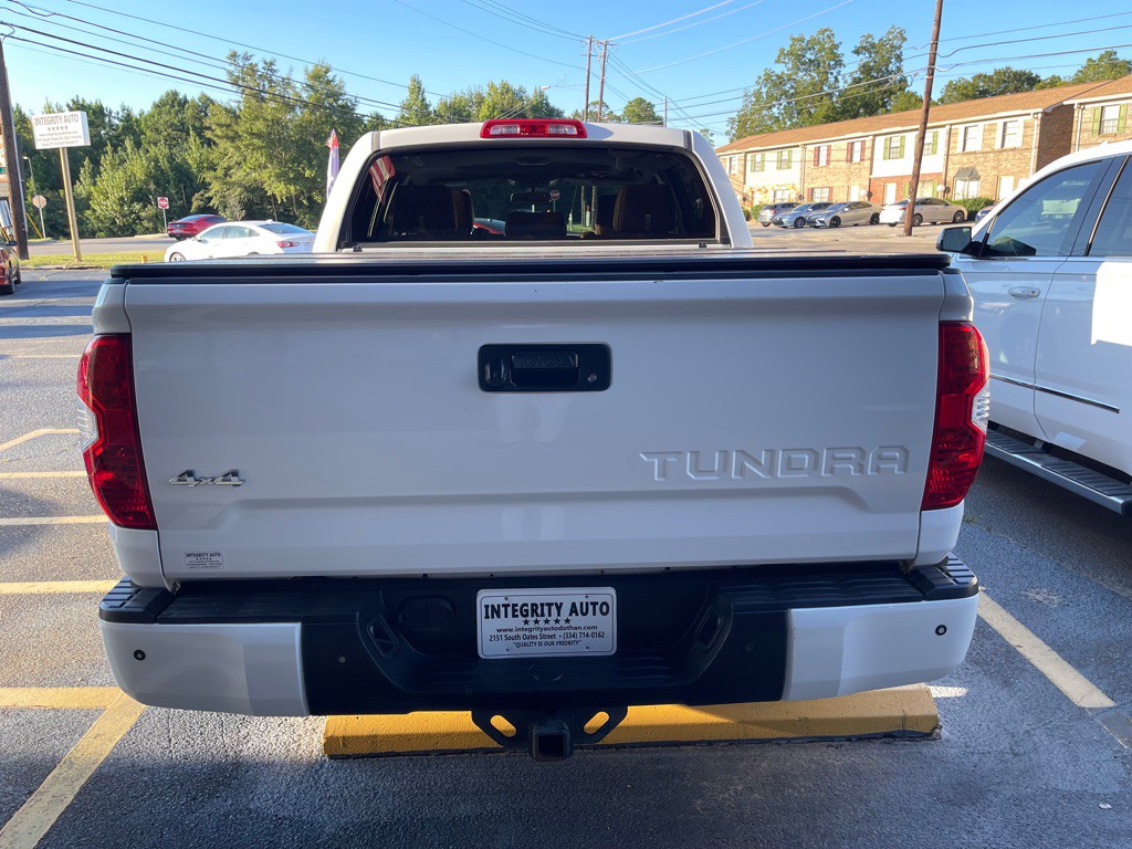 2017 Toyota Tundra Image 11