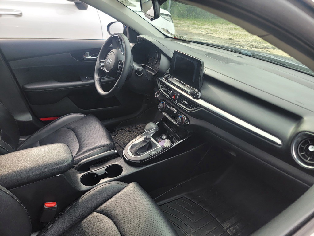2021 Kia Forte Image 2