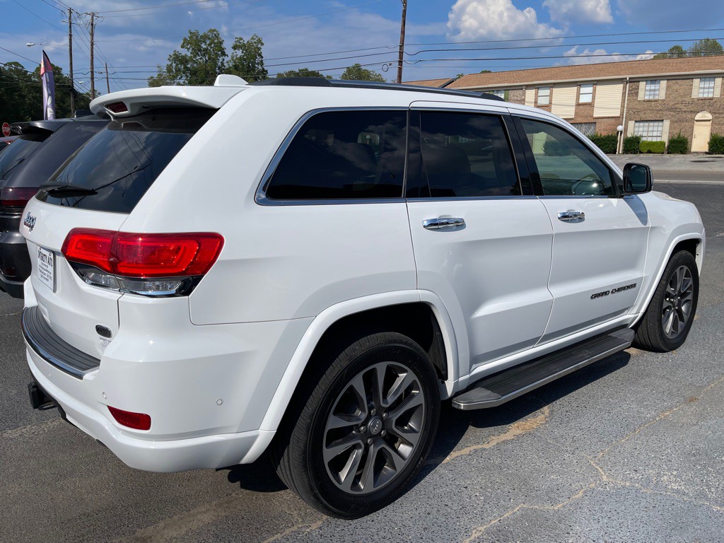 2017 Jeep Grand Cherokee Image 5