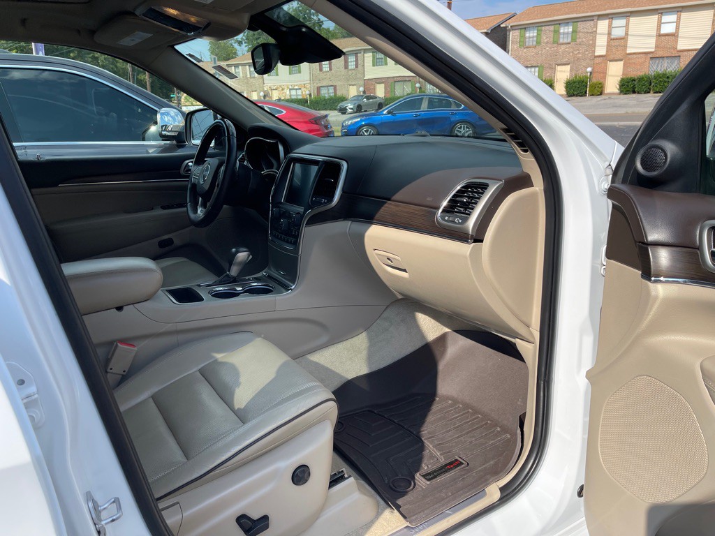 2017 Jeep Grand Cherokee Image 7