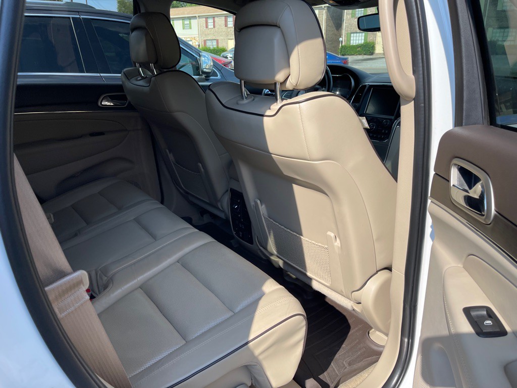 2017 Jeep Grand Cherokee Image 9