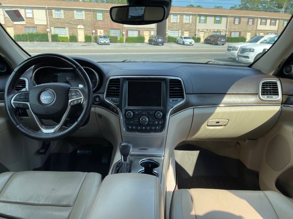 2017 Jeep Grand Cherokee Image 10