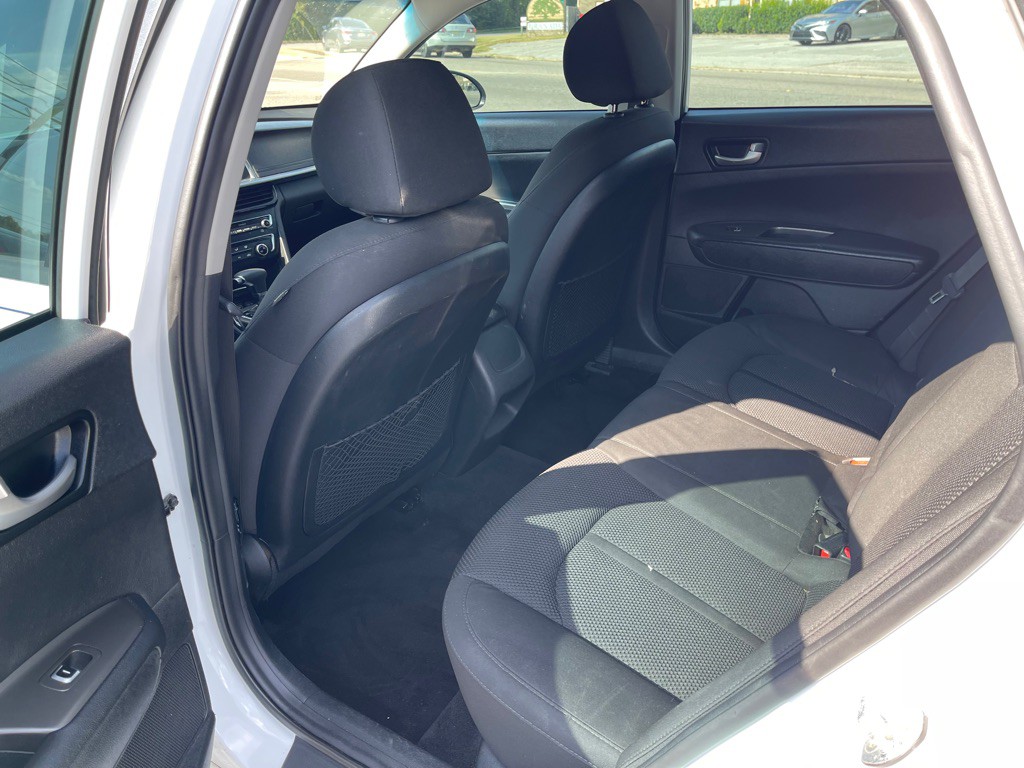 2020 Kia Optima Image 8
