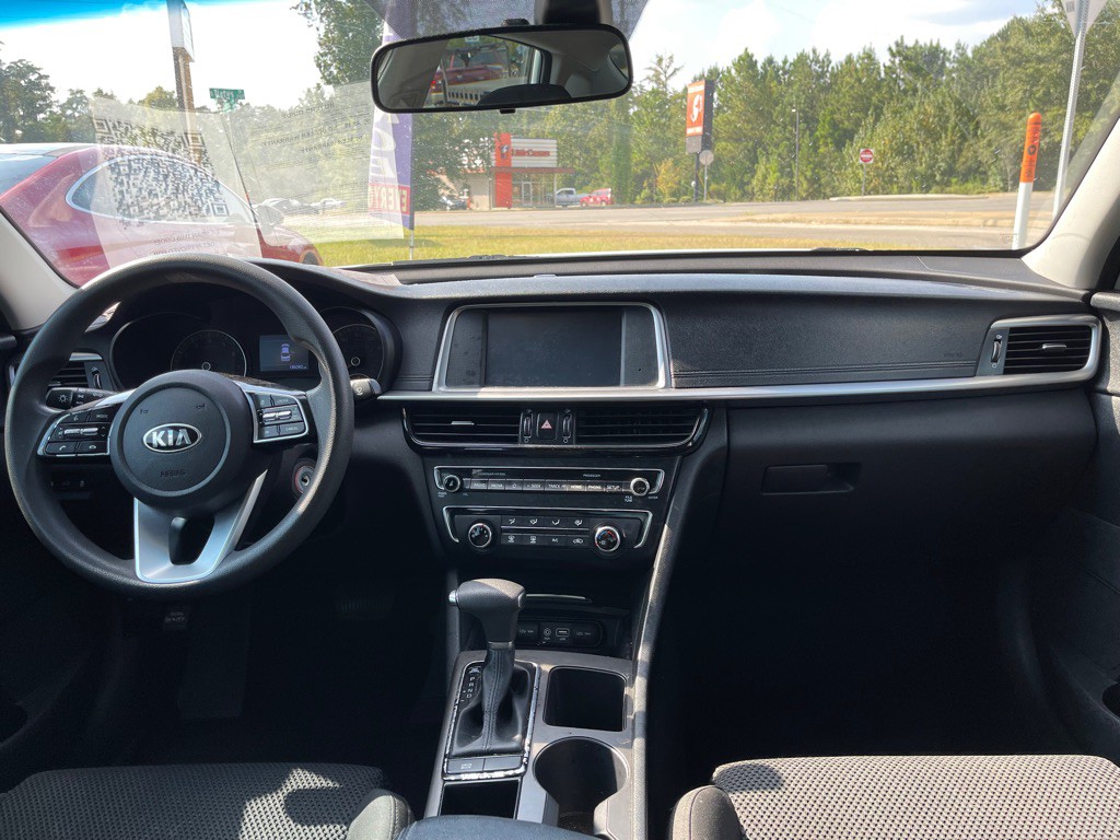 2020 Kia Optima Image 10