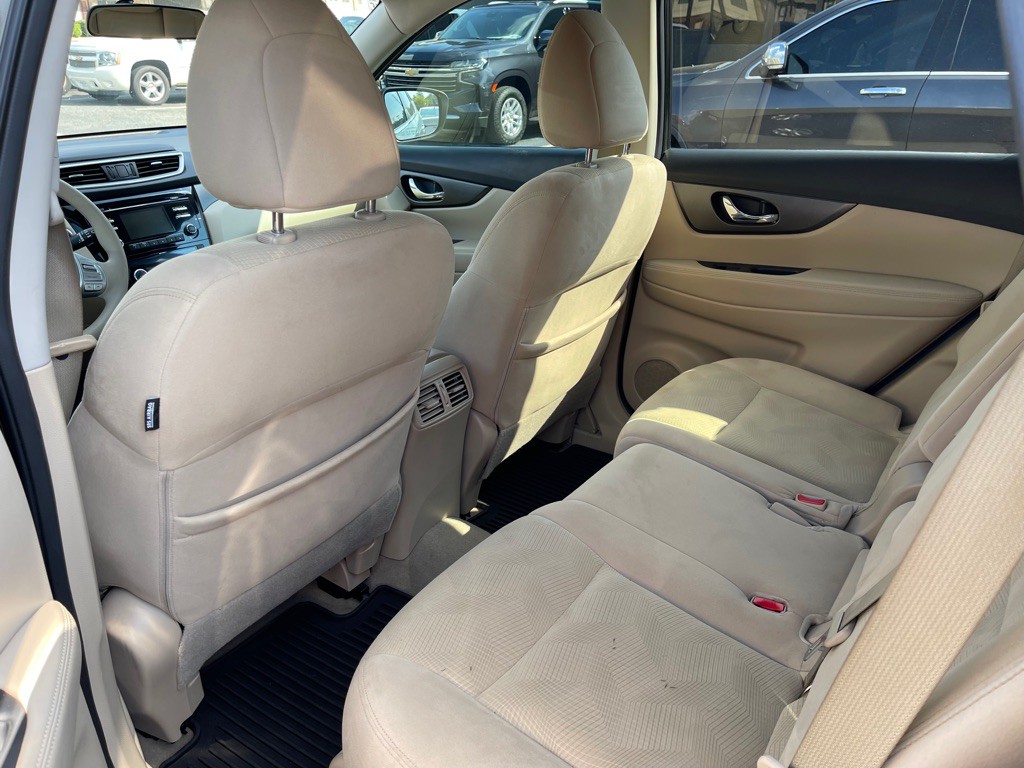 2015 Nissan Rogue Image 8
