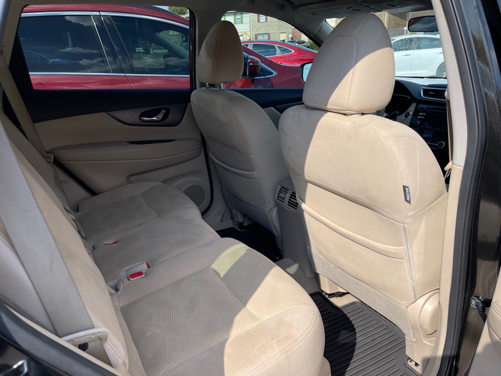 2015 Nissan Rogue Image 9