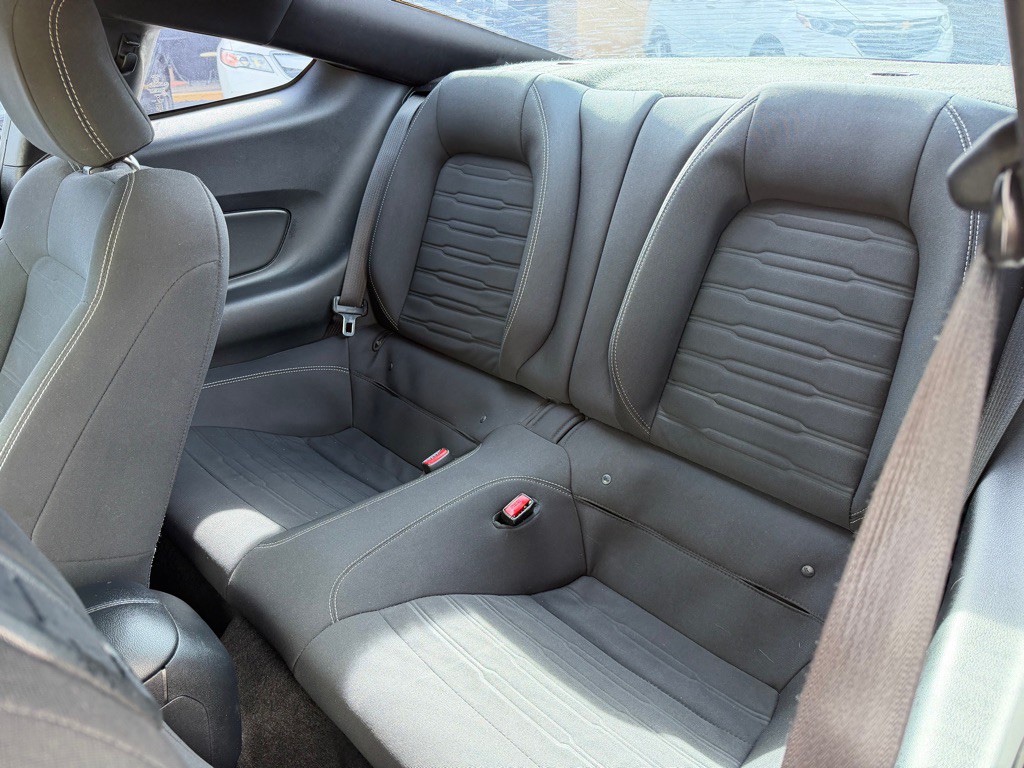 2017 Ford Mustang Image 10