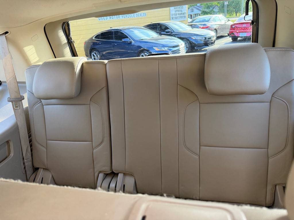 2016 Chevrolet Tahoe Image 12