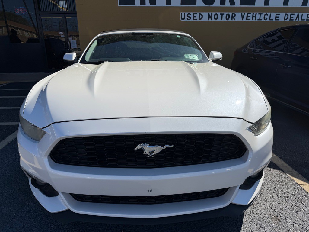 2017 Ford Mustang Image 1