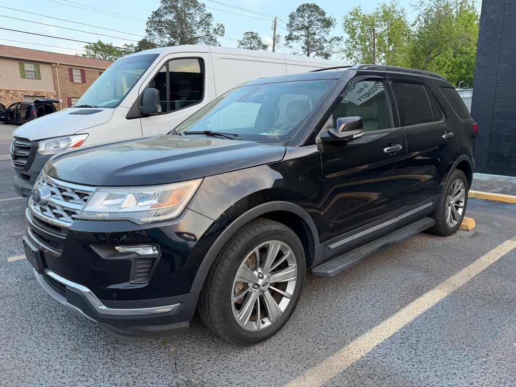 2018 Ford Explorer Image 2
