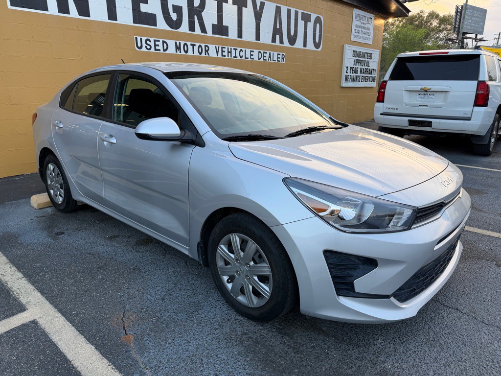 2023 Kia Rio Image 2
