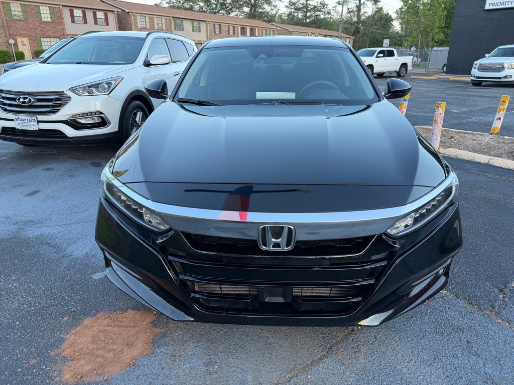2018 Honda Accord Image 1