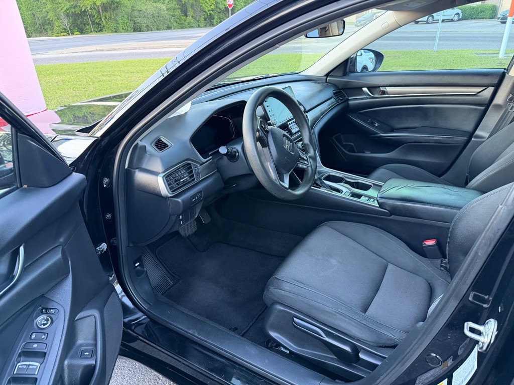 2018 Honda Accord Image 6