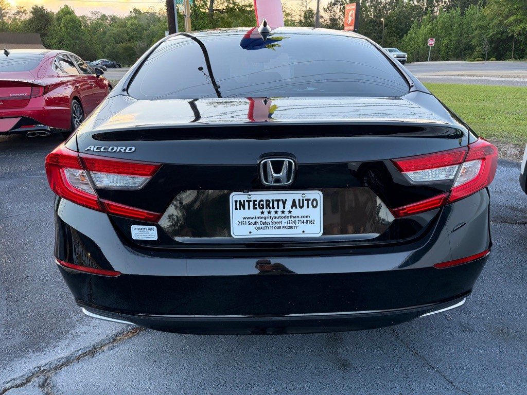 2018 Honda Accord Image 11