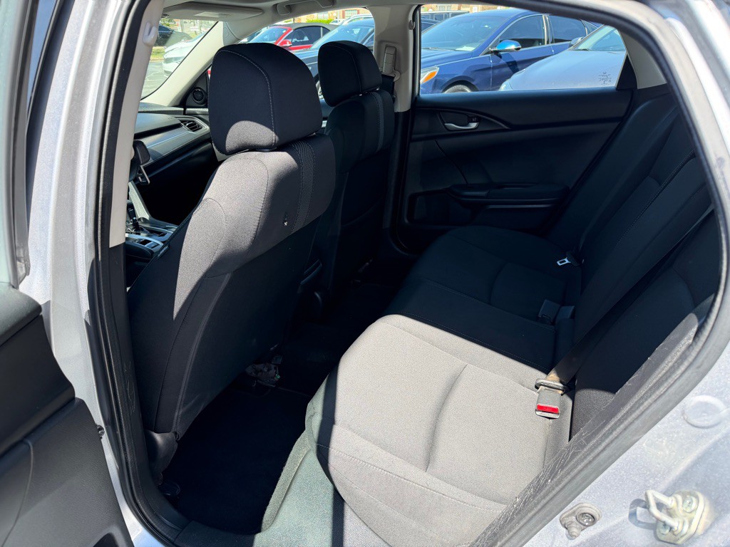 2016 Honda Civic Image 9