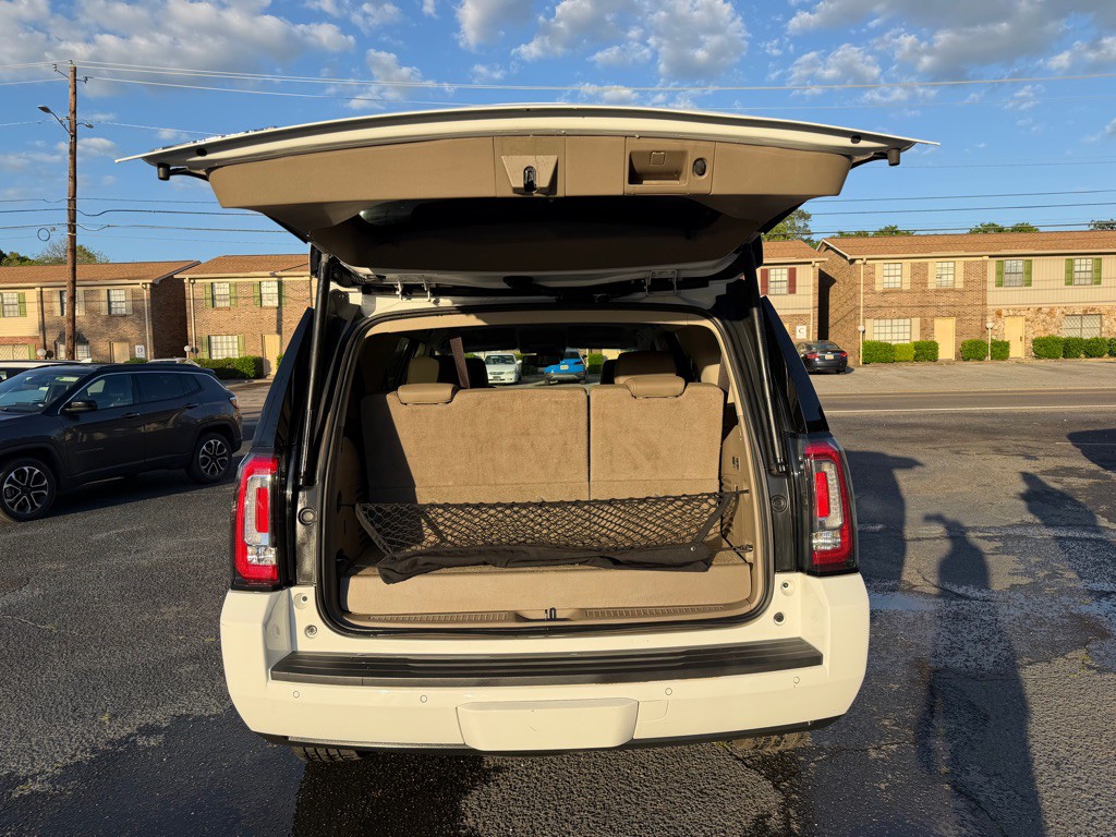 2017 GMC Yukon Image 12