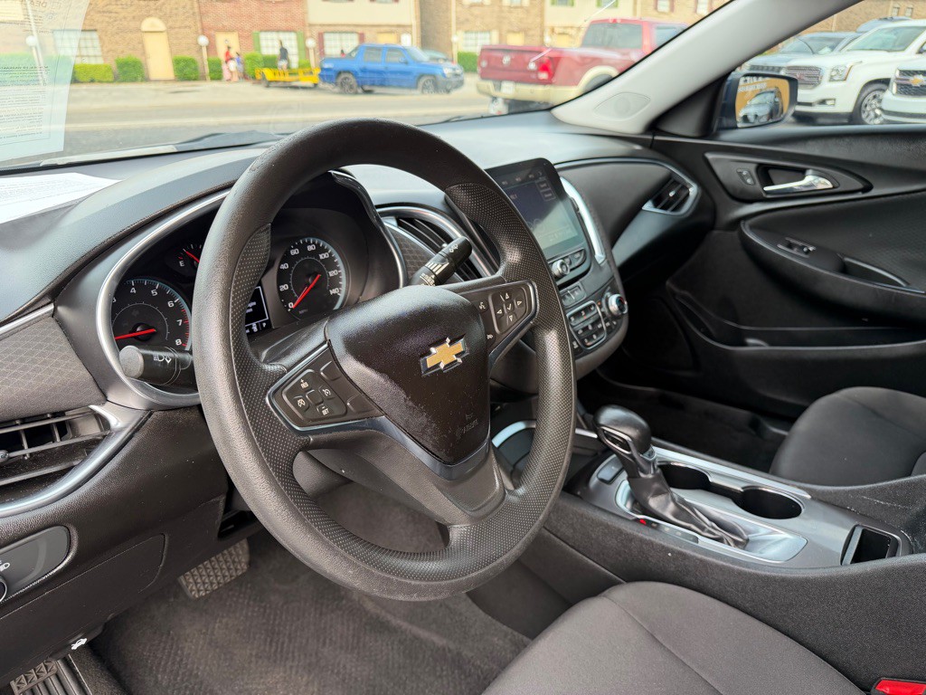 2021 Chevrolet Malibu Image 6