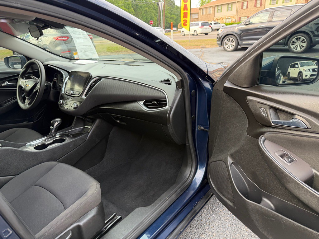 2021 Chevrolet Malibu Image 7