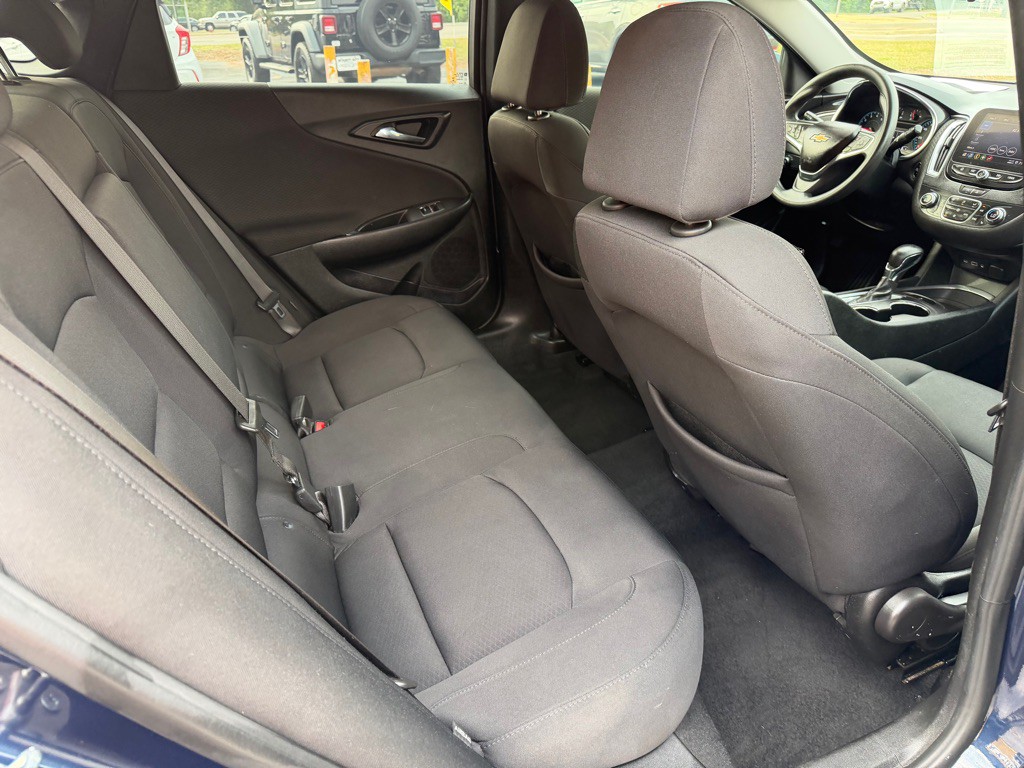 2021 Chevrolet Malibu Image 9