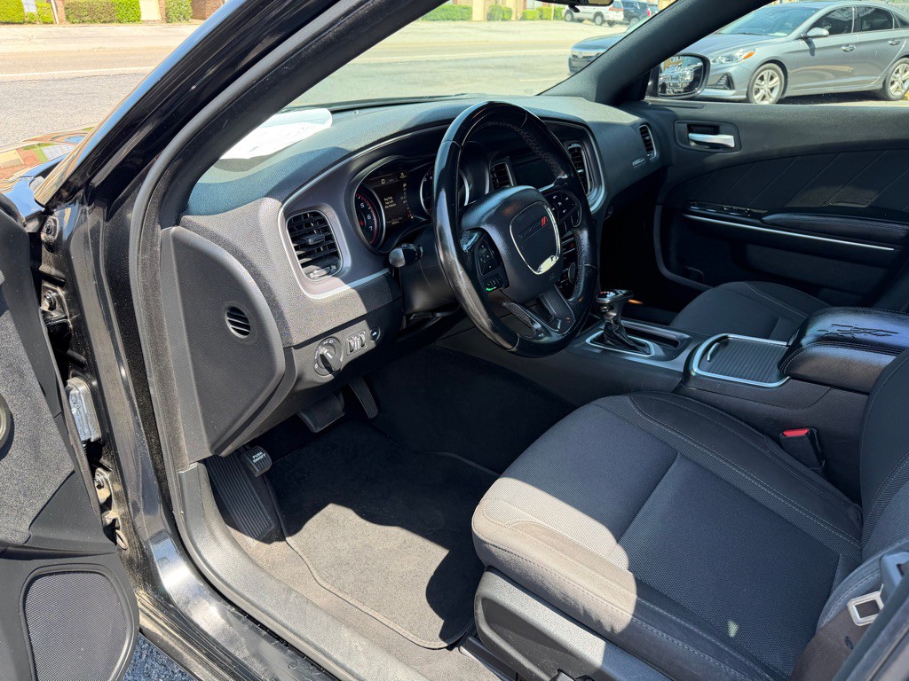 2019 Dodge Charger Image 8