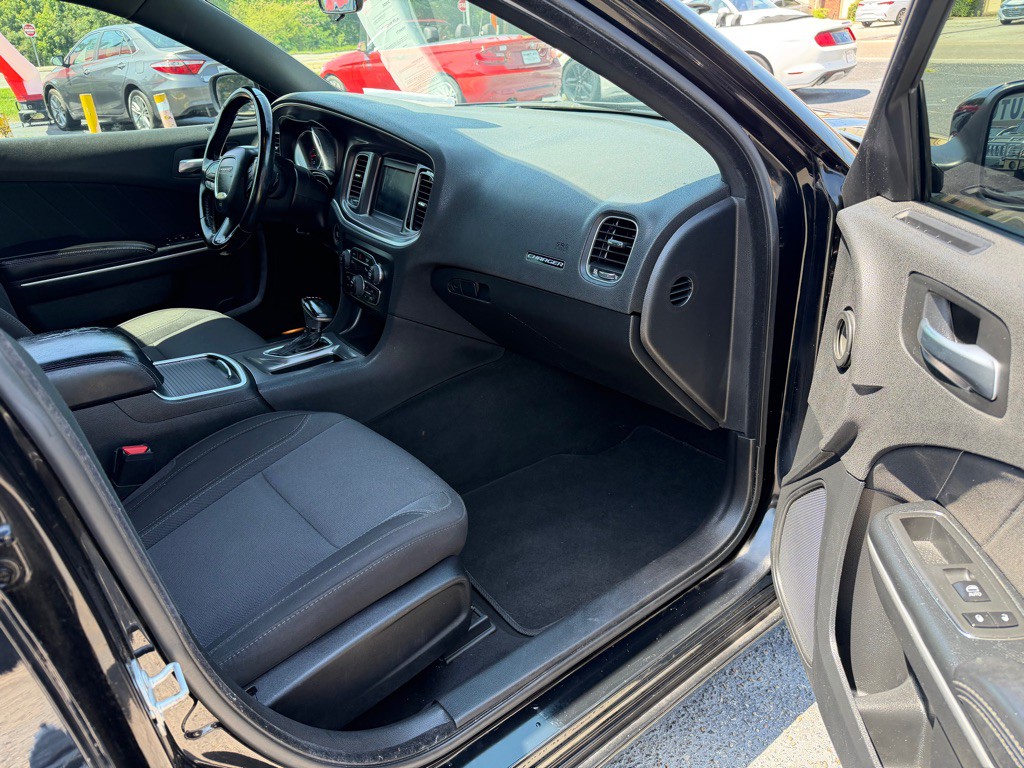 2019 Dodge Charger Image 9