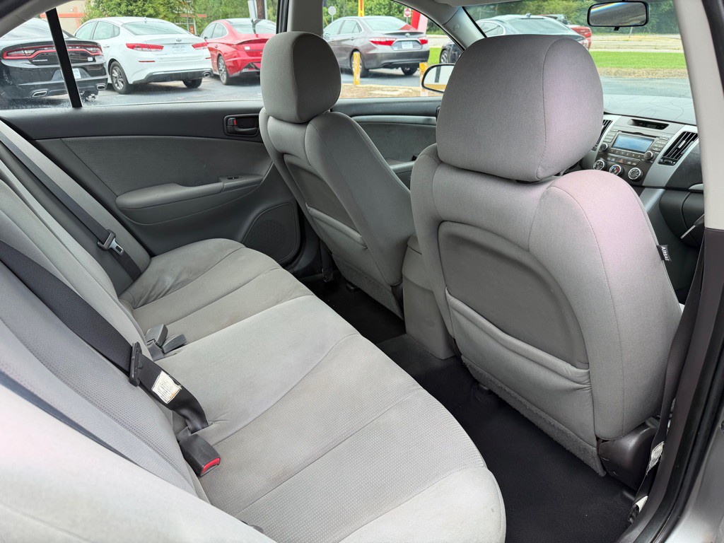 2010 Hyundai Sonata Image 8
