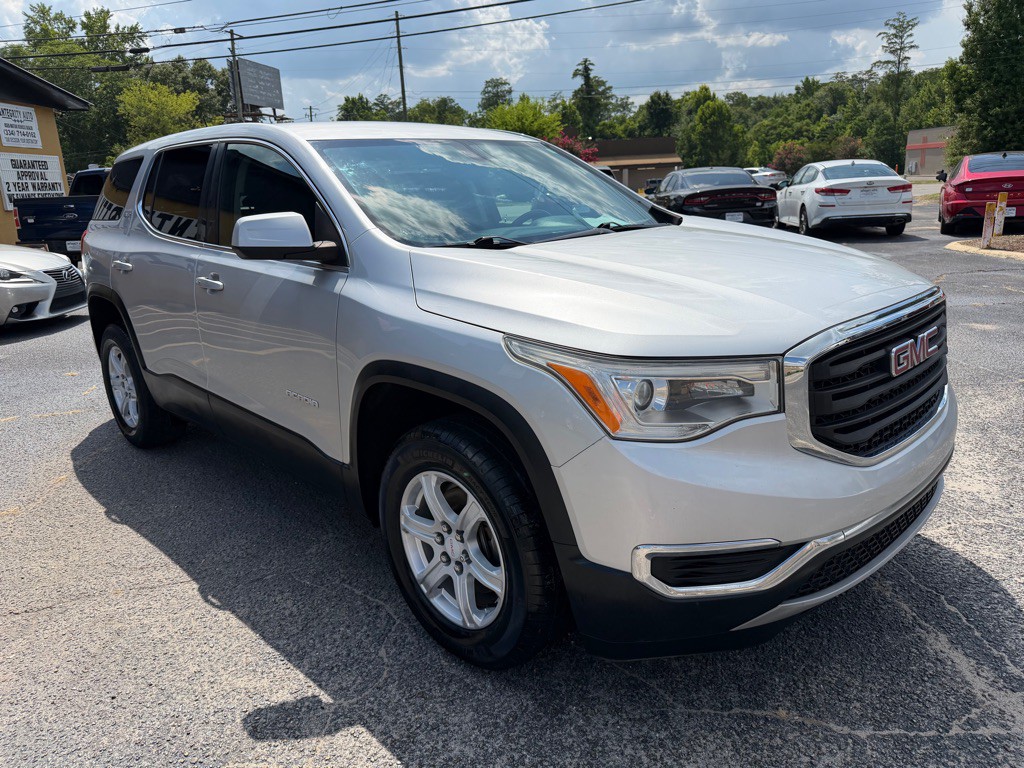 2017 GMC Acadia Image 2
