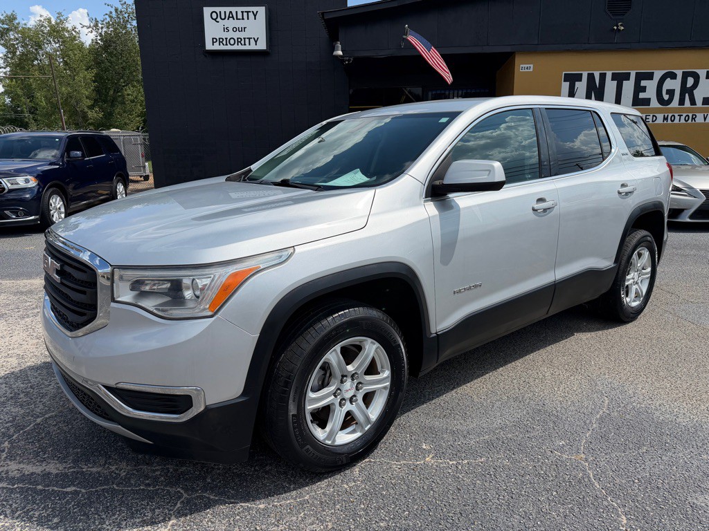 2017 GMC Acadia Image 3