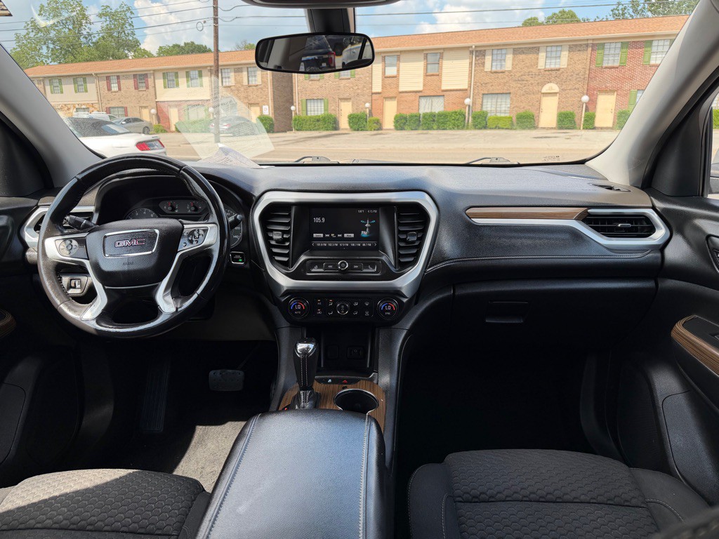 2017 GMC Acadia Image 10