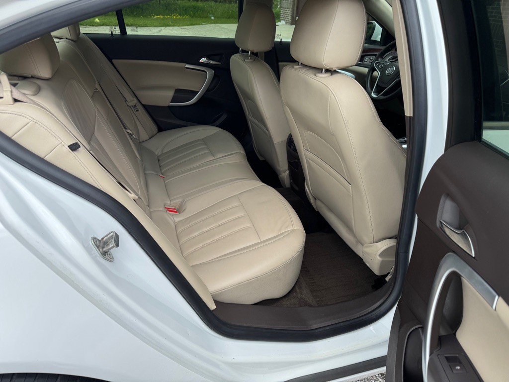2016 Buick Regal Image 14
