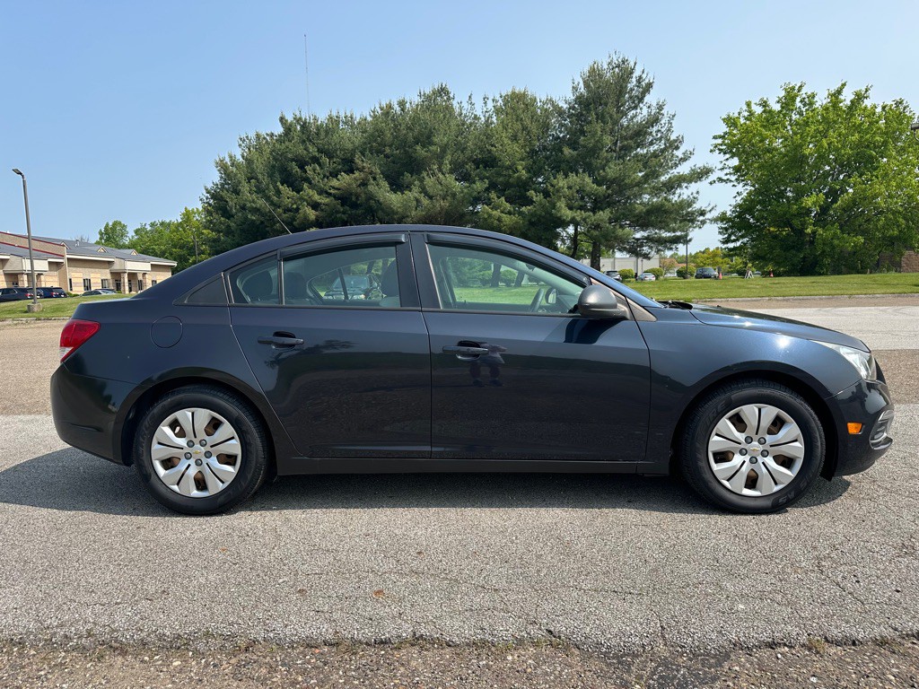 2016 Chevrolet Cruze Image 4