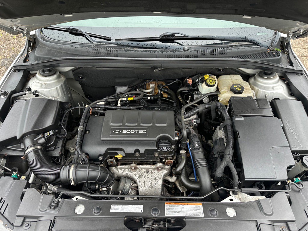2011 Chevrolet Cruze Image 16