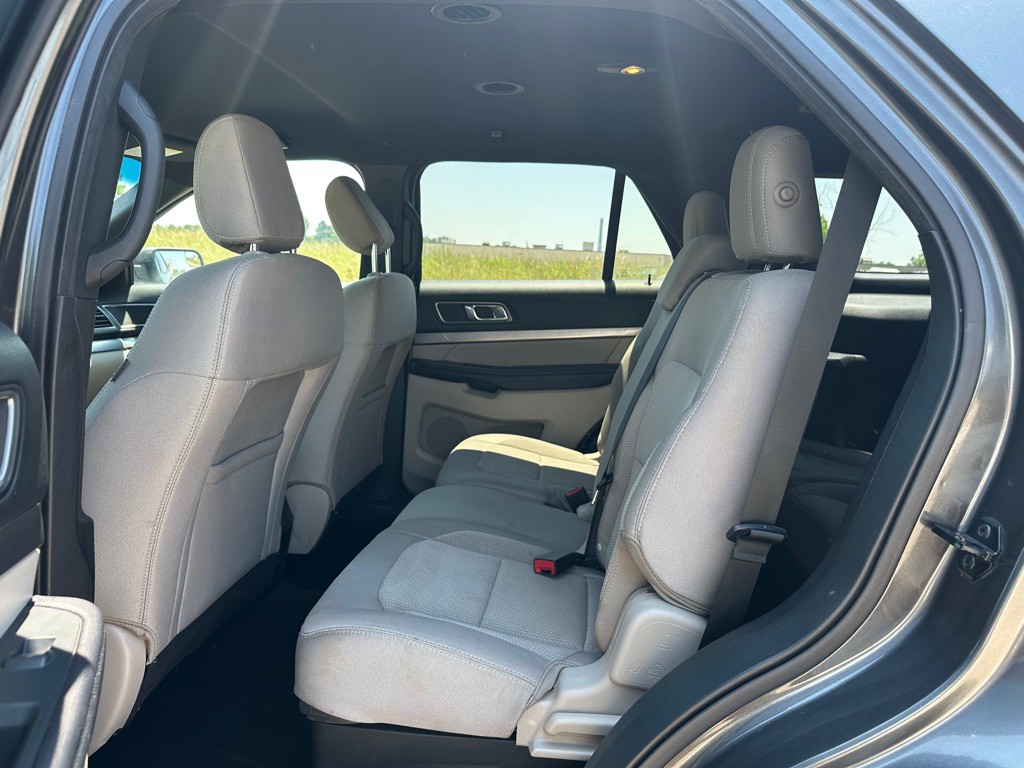 2018 Ford Explorer Image 11
