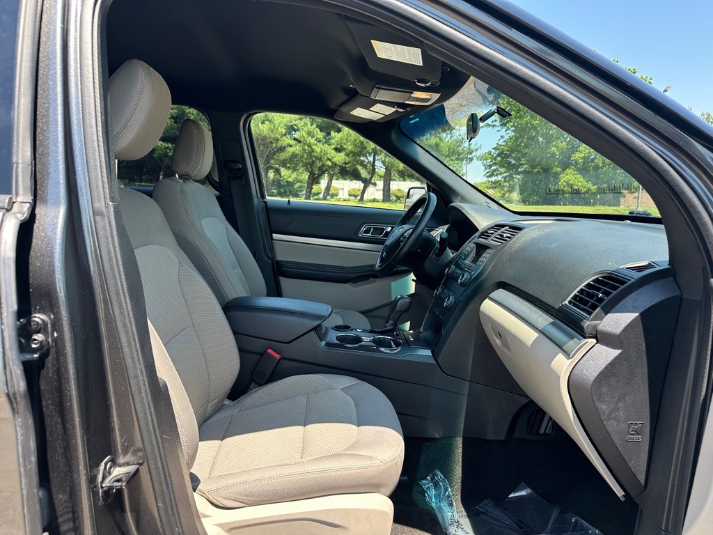 2018 Ford Explorer Image 12