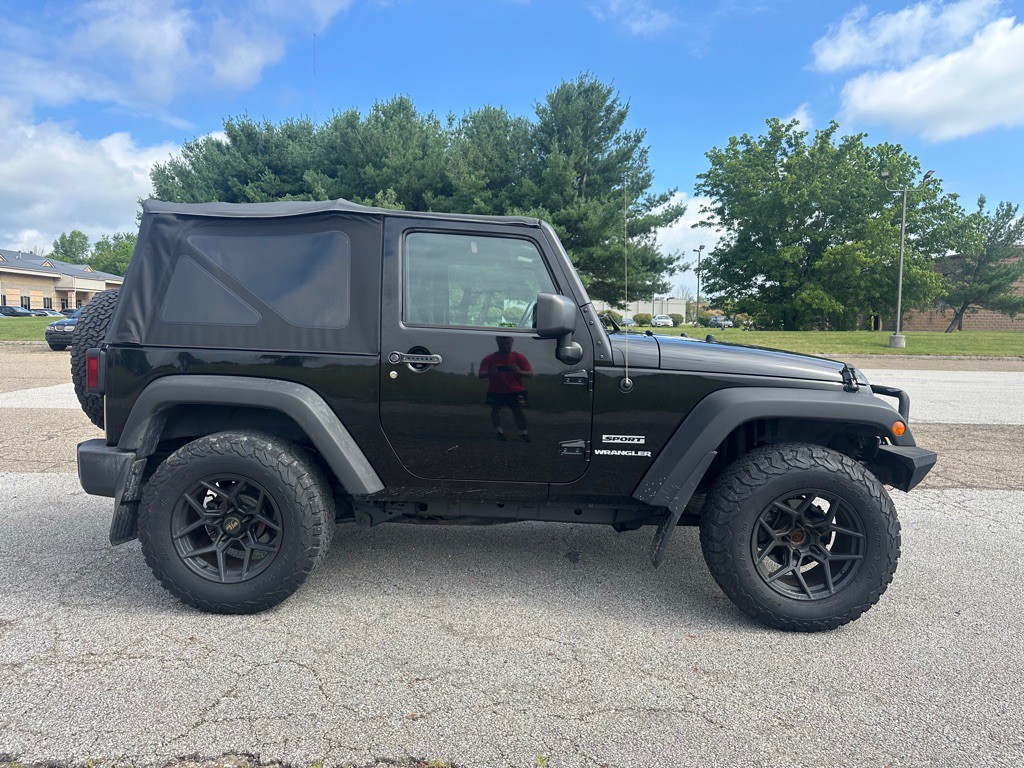 2017 Jeep Wrangler Image 6