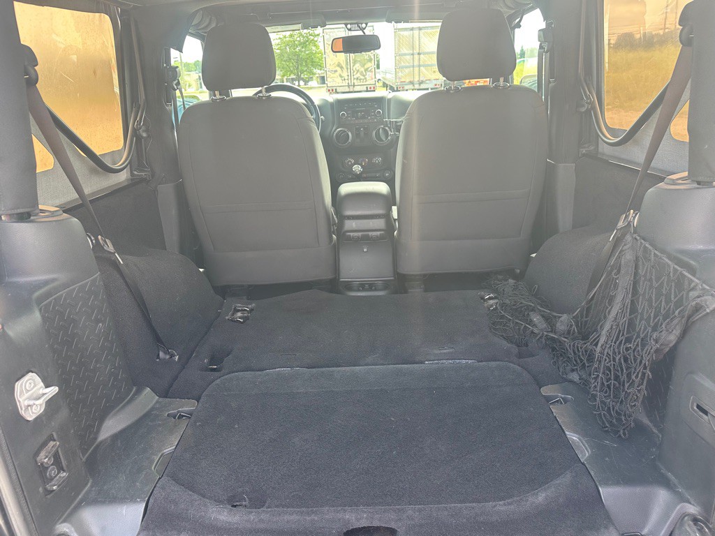2017 Jeep Wrangler Image 10